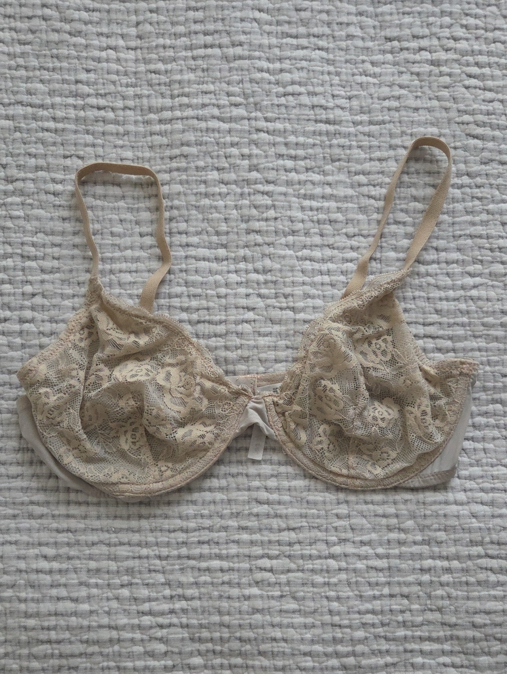 Lace Underwire Bra in Nude